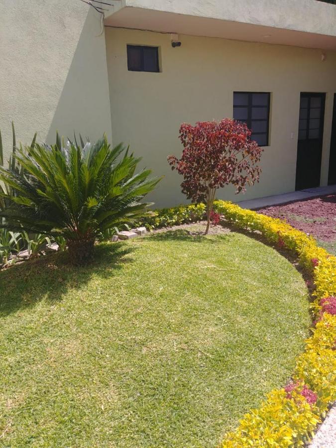 Estancia Santa Fe Celaya  Exterior photo